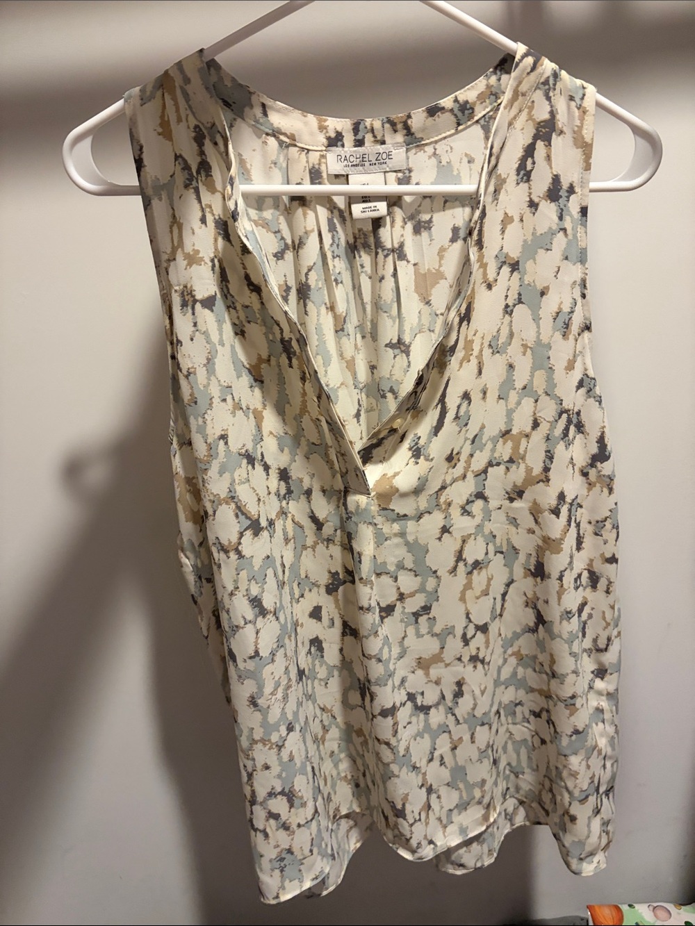 Women’s top- large